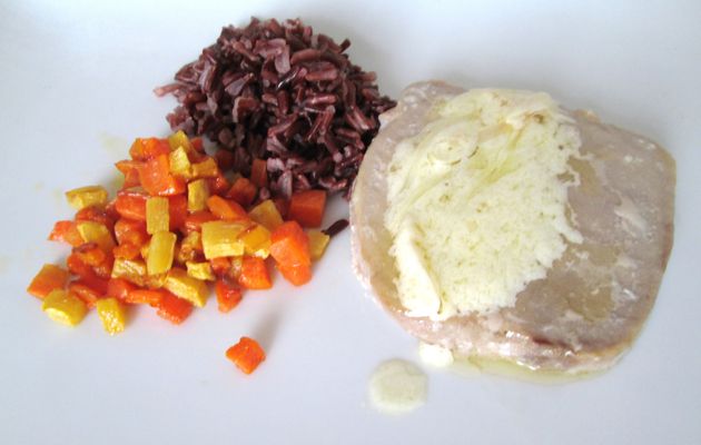 Thon, riz rouge et brunoise de carottes