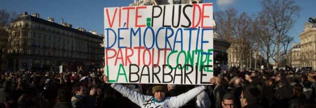 Un pouvoir hors la loi, un Etat hors contrôle
