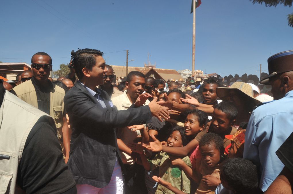 Le président de la Transition, Andry Rajoelina, a inauguré la nouvelle Maison du Peuple ("Tranompokonolona") qu'il a promis.