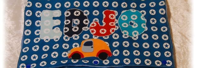 Un tapis pochette circuit de voiture pour EDJO