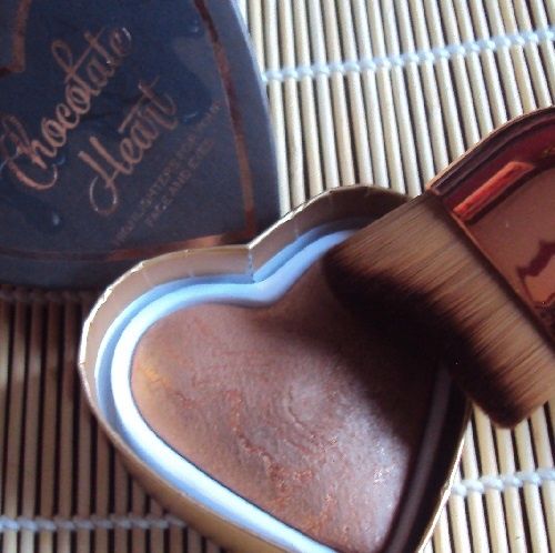 Le bronzer Chocolate Heart de I ♡ Revolution