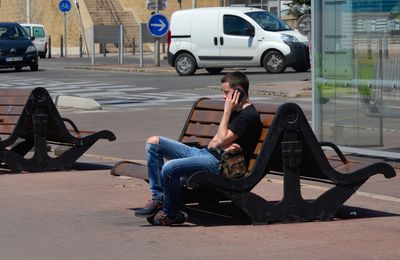 #Coronavirus #COVID19 - Marseille, France : Hole pants and rugged shoes. That was before - Pantalon troué et grosses godasses. C'était avant. 🌞 (24/04/2020) #Staysafe #SortezCouverts 😷