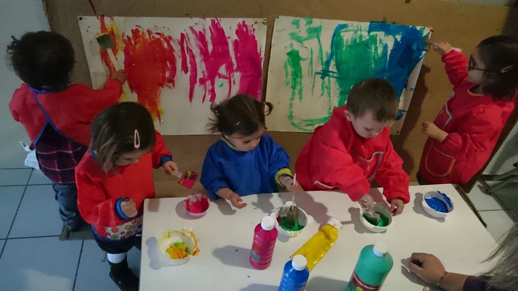 Activité &quot;Clowns géants&quot; à la salle