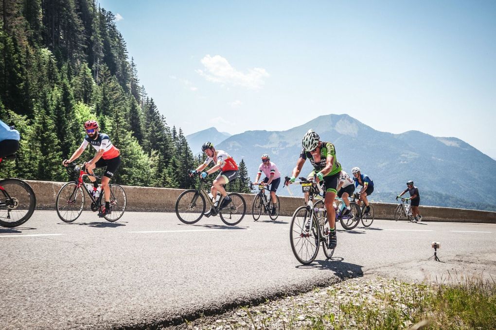Col assez long, 14,5 km de montée