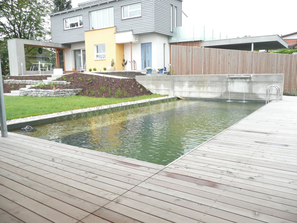 Des ateliers de menuiserie où les poussières de bois sont récupérées pour en faire des briques pour le chauffage, une piscine écolo et plein d'autres choses à Lintz en Autriche...