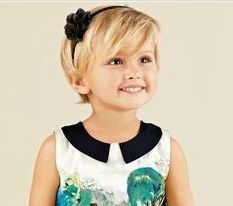 Coupe de cheveux petite fille court