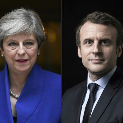 Theresa May et Emmanuel Macron au Stade de France en hommage aux victimes des attentats