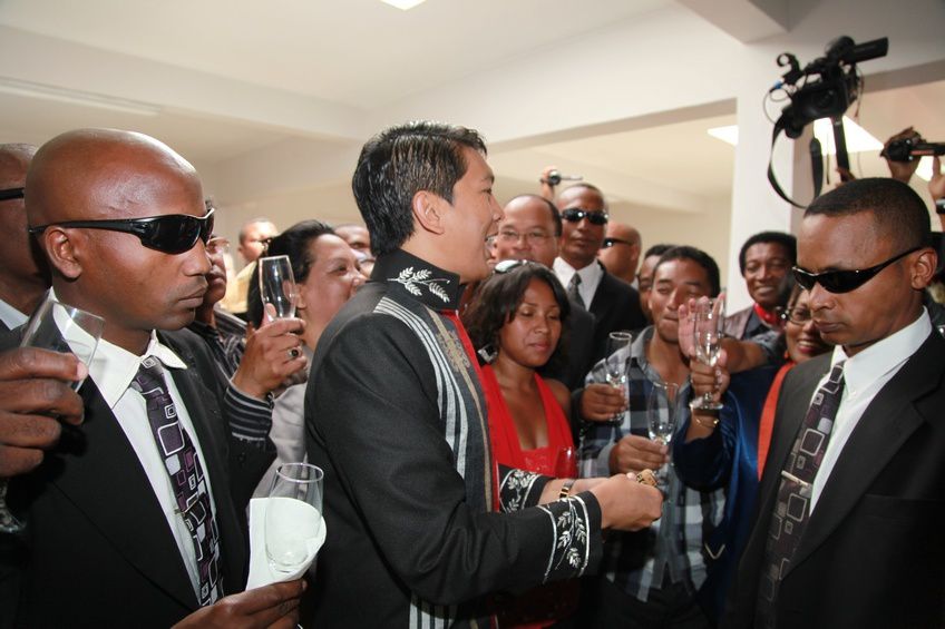 Dans le cadre du IIè anniversaire de la IVèRépublique, le couple présidentiel, Andry et Mialy Rajoelina, a inauguré le «Coliseum de Madagascar» sis à Antsonjombe. 1ère partie. Photos: Harilala Randrianarison