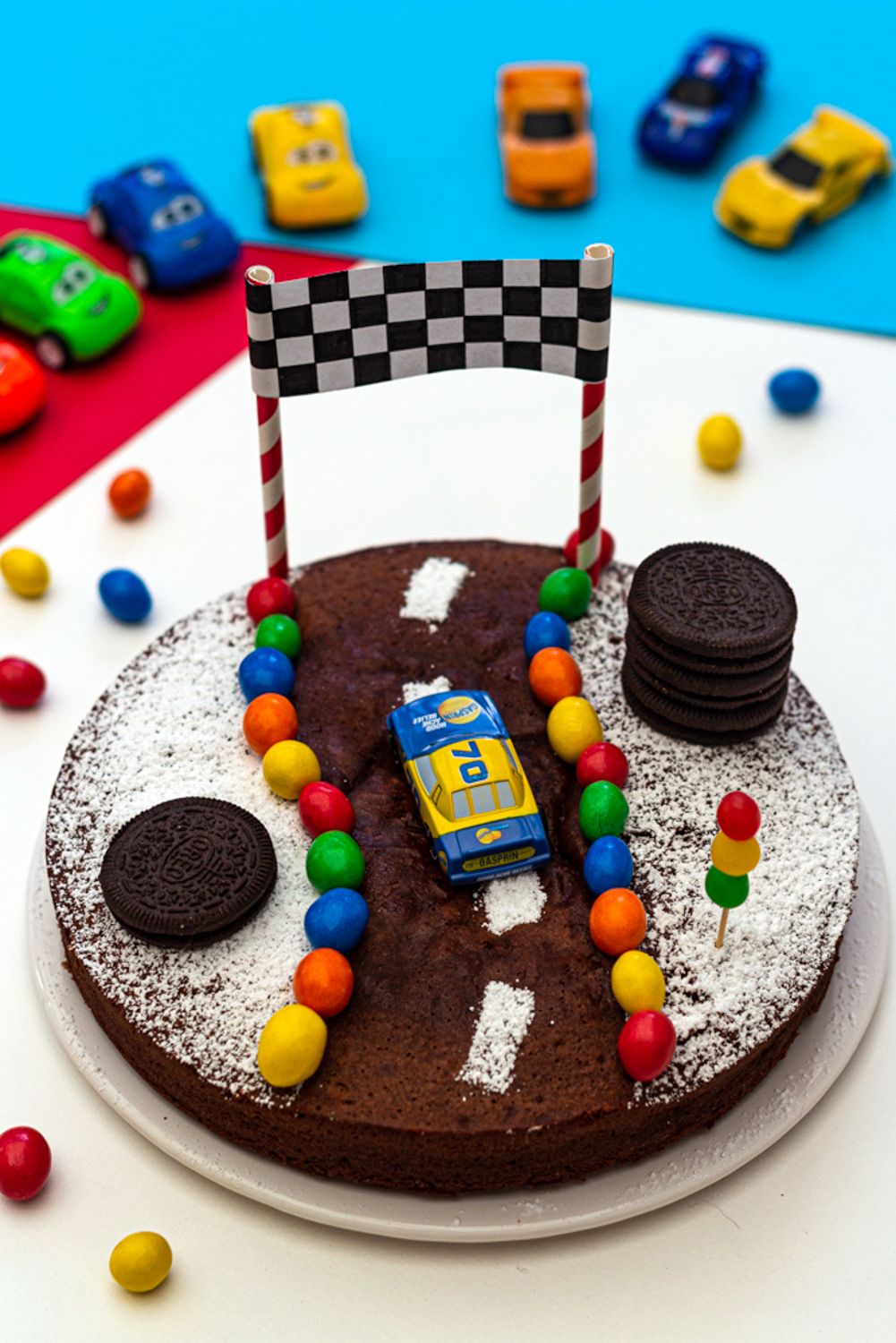 Gâteau d'anniversaire enfant Le circuit de course - Amandine Cooking