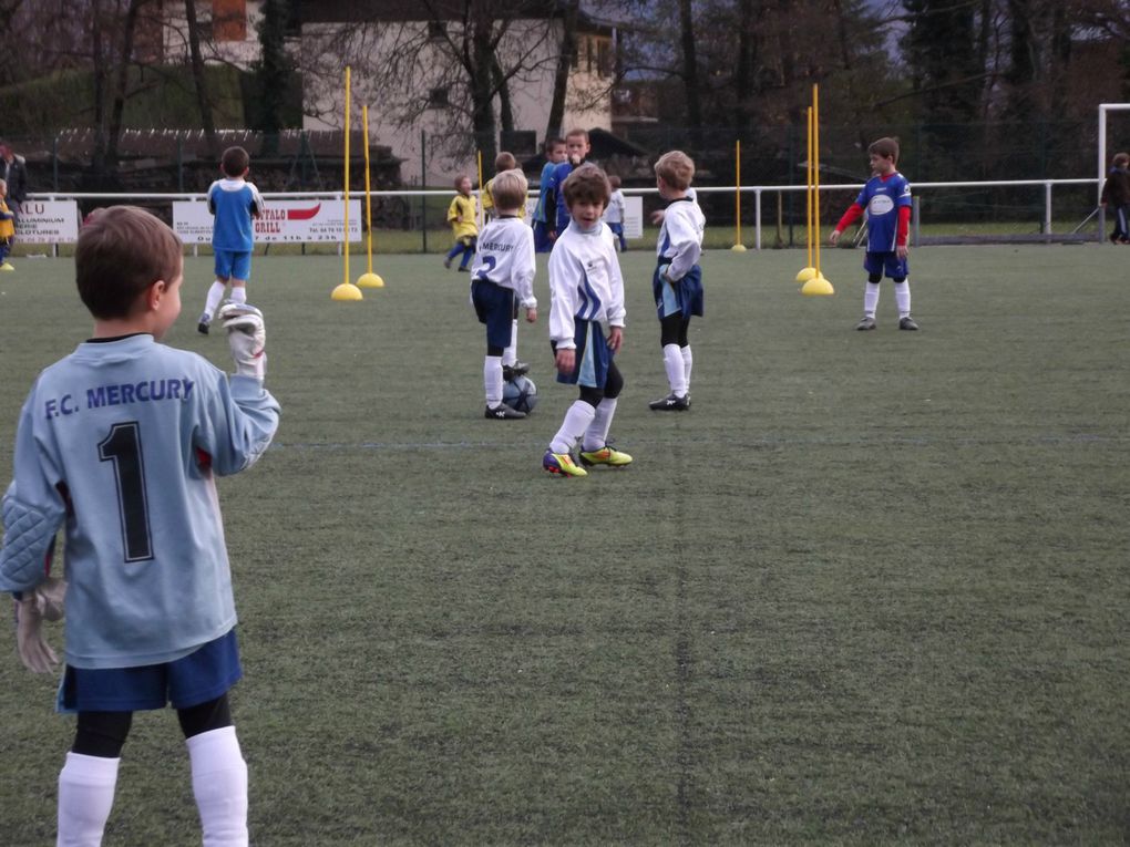 Esteban au FC Mercury (Foot) en U7 saison 2012/2013.
Total de 7 buts sur la saison !