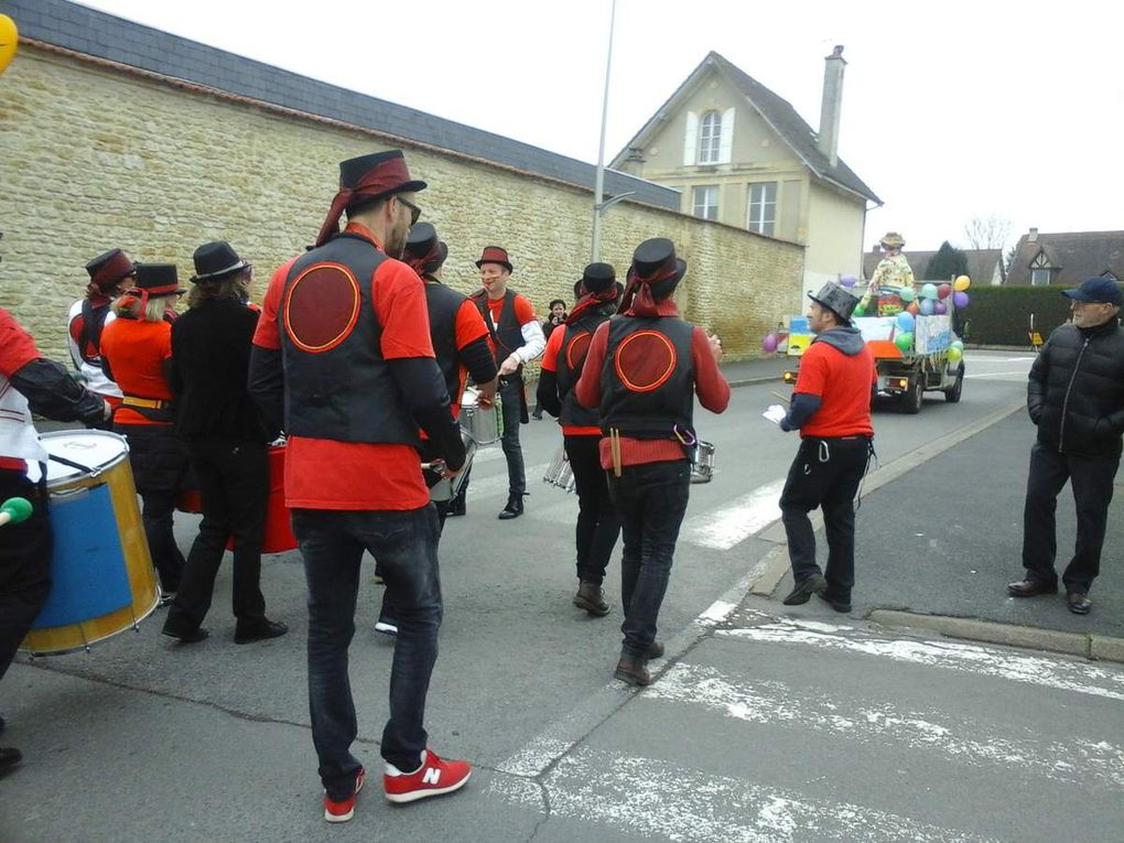 Carnaval de  Bénouville avec la batucada Samba 14