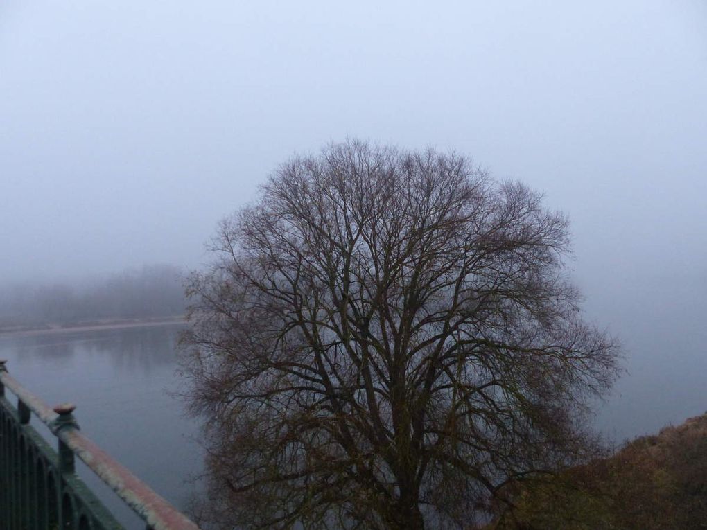 Le lendemain à Briare, journée d'hiver. Beau paysage malgré tout.