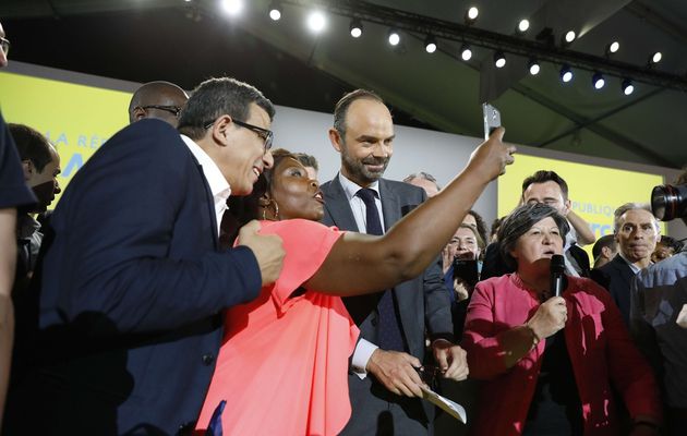 «Adhésion en un clic»: Comment La France insoumise et En Marche ont bouleversé le statut du militant