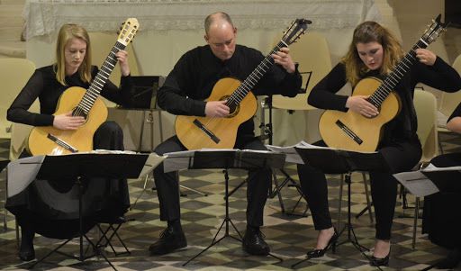 Association Culturelle et Touristique de Samadet ;
Beau Concert de Guitare avec l'orchestre &quot; Carl Maria...