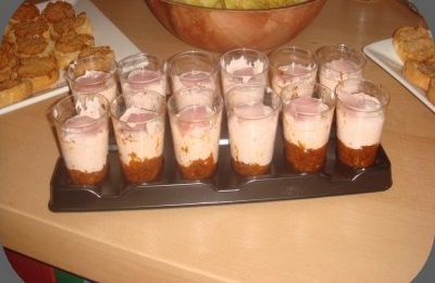 Verrine mousse de jambon et tomates confites