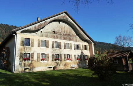 Une ferme dans le Jura Suisse