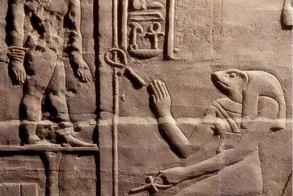 Voici un témoin vivant de la naissance du monde, le temple et le clergé d'Héket, à Koush... (6) En Égypte ancienne !