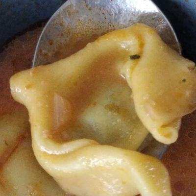 L'Italie dans notre assiette avec une soupe de tortellini