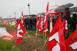 Grève SNCF : les cheminots toujours mobilisés et bien entourés