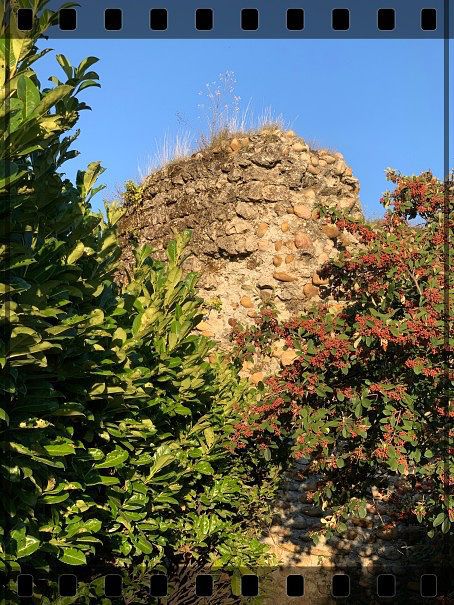 Diaporama fortifications et château de Roussillon