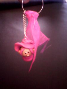 Porte clef petite fille rose