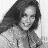 Jayne Kennedy the first African - American miss - artetcinemas.over-blog.com