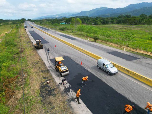 Plan de Mantenimiento Vial en la Autopista “Cimarrón Andresote” avanzan  en tramo Carabobo