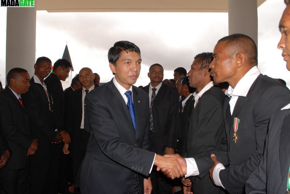 Les XV Makis de Madagascar, vainqueur de la Namibie, lors de la CAN 2012 de rugby, faits Chevaliers de l'Ordre national malagasy. Photos Harilala Randrianarison. www.madagate.com