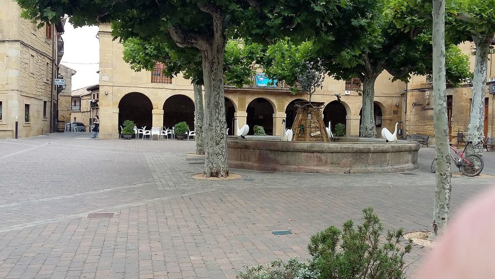 San Vicente de la Sonsierra : l'hôtel &quot;Villa Sonsierra&quot;, ça vous dit quelque chose ?