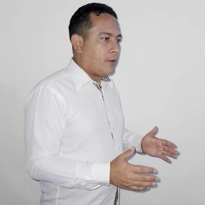 Jesús Hernández: “Desde el concejo municipal se puede contribuir a resolver los graves problemas de Valencia”