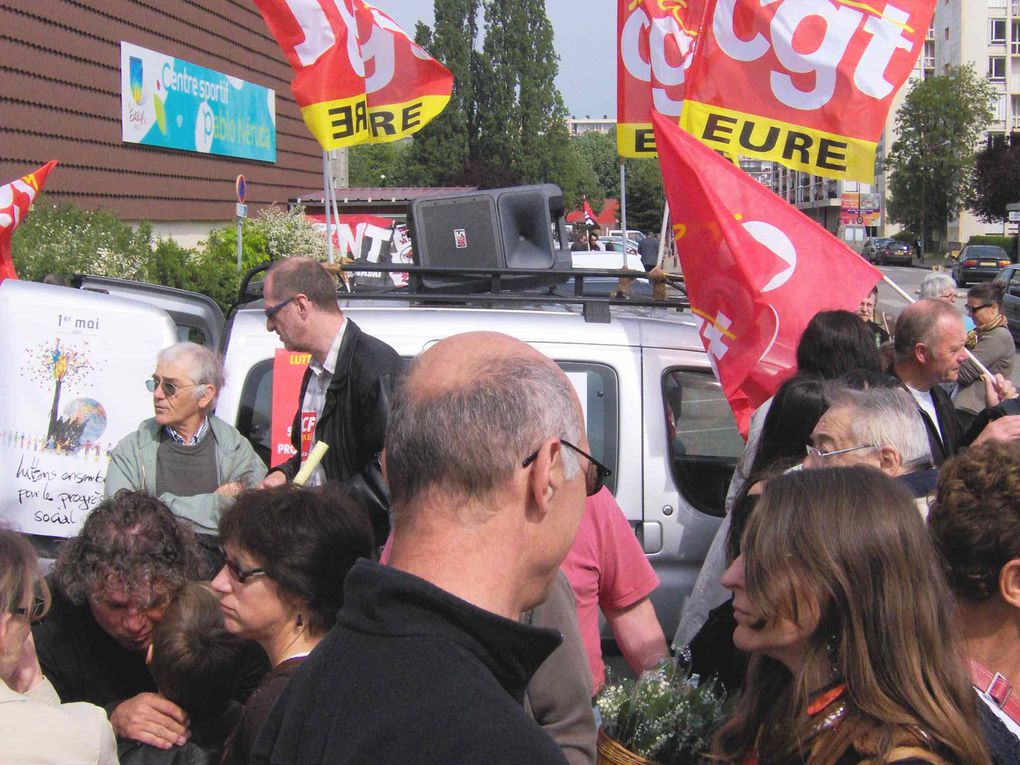 Rassemblement et manifestation du 1er mai 2011 à La Madeleine (Evreux)
Photos PR