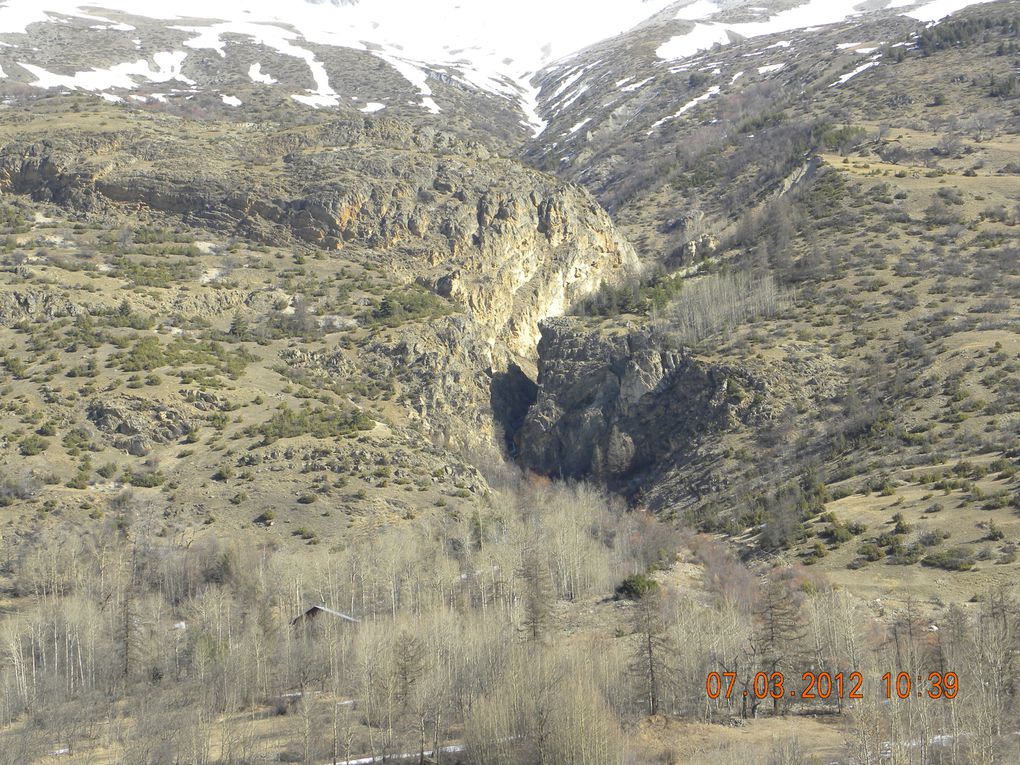 Des montagnes, une vallée quelques ajouts indispensables au montage d'une page