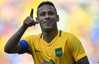 Aksi Neymar di Sesi Latihan Timnas Brasil