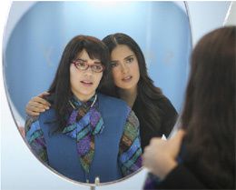 Salma Hayek, productrice d'Ugly Betty, débarque dans "sa" série