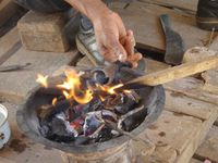 Fabrication d'objets en corne de zébu ! (bracelets, oiseaux, pinces à cheveux, insectes ...)