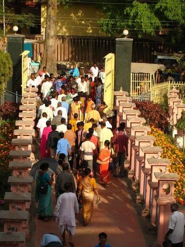 apres la region de Darjeeling, descente vers le Bodhgaya, site majeur du bouddhisme, ou Bouddha a atteint "l'eveil" !