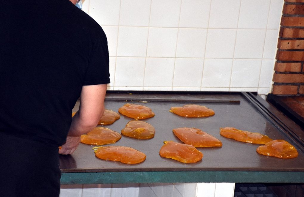 LES 100 ANS DE LA GOURMANDISE