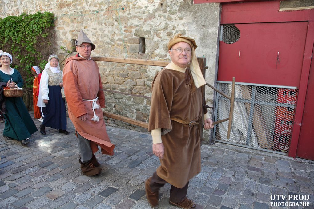 Photos de la fete medievale de guerande.ville de guerande. sel de guerande.