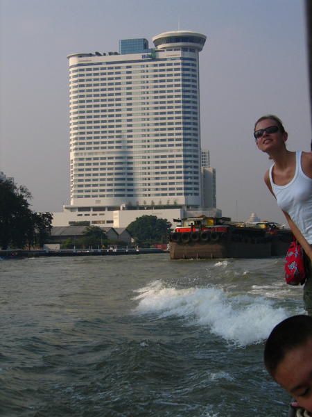 Une balade sur le&nbsp;fleuve Chao Phraya. Aussi un des meilleurs moyen de transport a Bangkok.