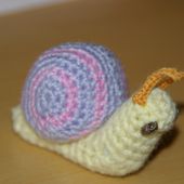 Doudou AU CROCHET : escargot bicolore AVEC TUTO - Le blog de crochet et tricot d'art de Suzelle