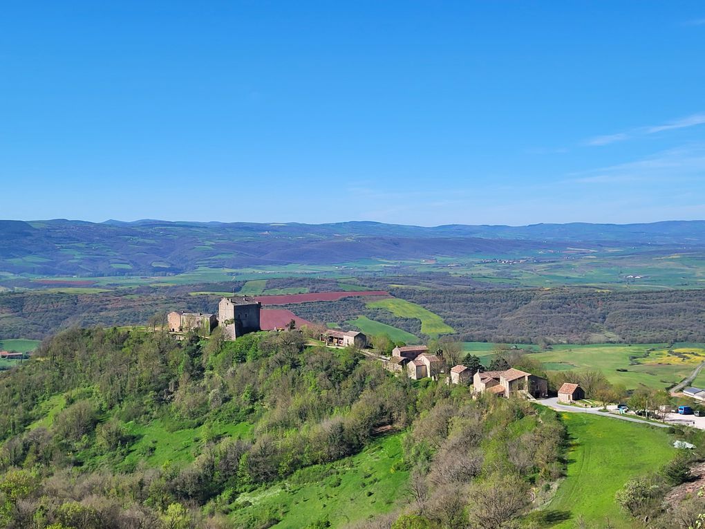 Autour du Château de Montaigut (Gissac)