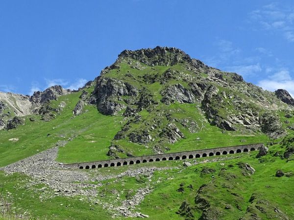 Passage de la Suisse à l'Italie par le col du grand Saint Bernard...