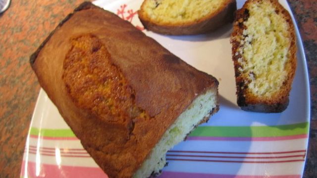 cake à la pâte de pistache et aux pépites de chocolat