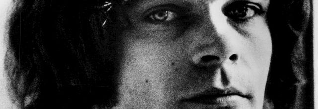 B J thomas, un chanteur et compositeur américain de rock pop et country comme l'atteste son hit "raindrops keep falling on my head"