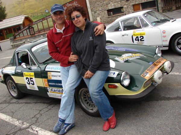 Cette fois, ce sont les deux TVR du team qui ont été engagées au célèbre rallye historique ! Le passage du col de la Bonette sous la neige restera un grand souvenir.