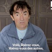 VIDEO. "La meilleure façon de redonner une identité à un pays en perdition, c'est la culture", estime Albert Dupontel