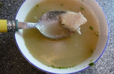 Soupe de chicons, truite fumée d'Ardenne et lardons