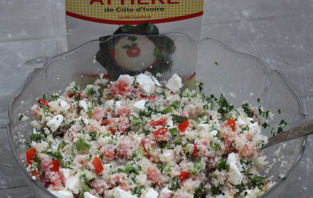 Salade Attiéké tomates, poivrons, feta