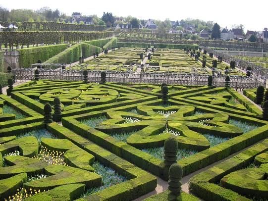 Durant le week-end pass&eacute; chez mon amie Delphine en Touraine, nous sommes all&eacute;es visiter les jardins de Villandry.