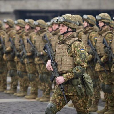 Les forces armées ukrainiennes détruisent la défense russe en avançant sur plusieurs fronts